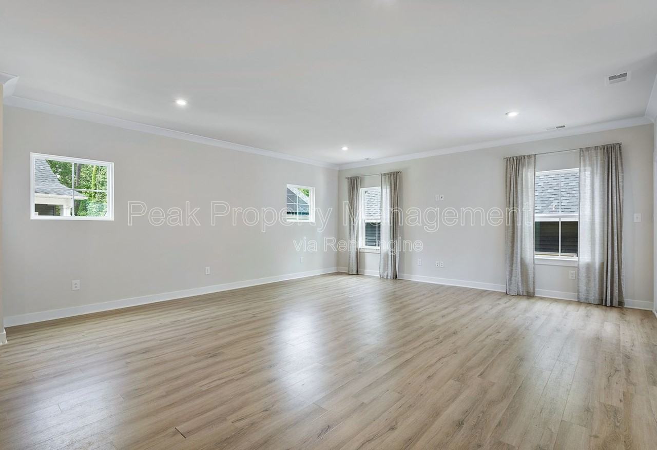 1633 Bilder Ct - Photo 5 of 35