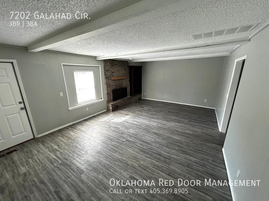 7202 Galahad Cir - Photo 3 of 25