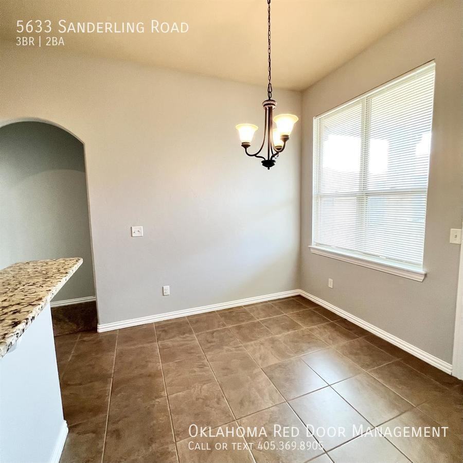 5633 Sanderling Rd - Photo 7 of 19