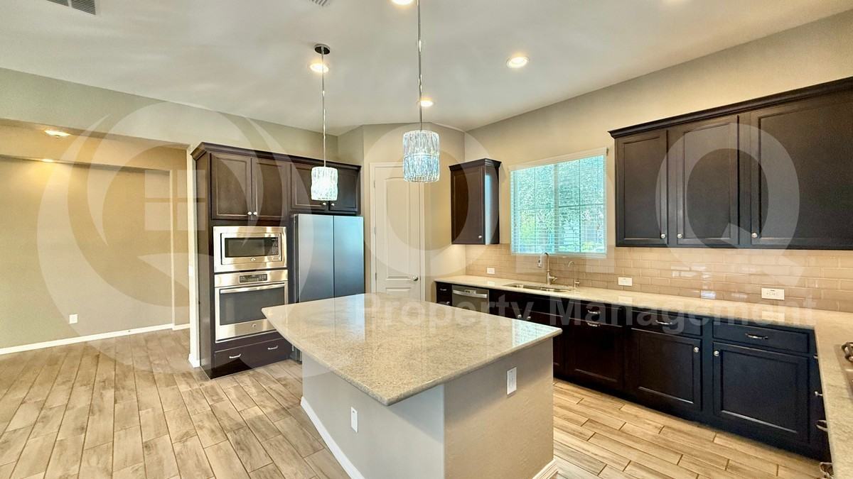 4527 E Skousen St - Photo 5 of 27