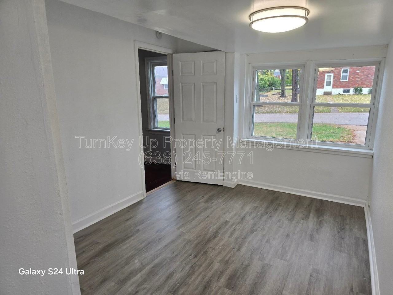 910 Disco Dr - Photo 5 of 10