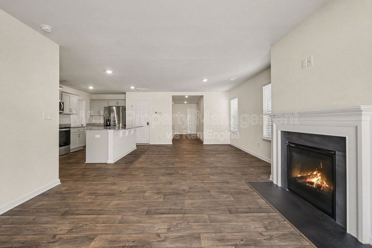 7316 Finnigan Rd - Photo 4 of 34