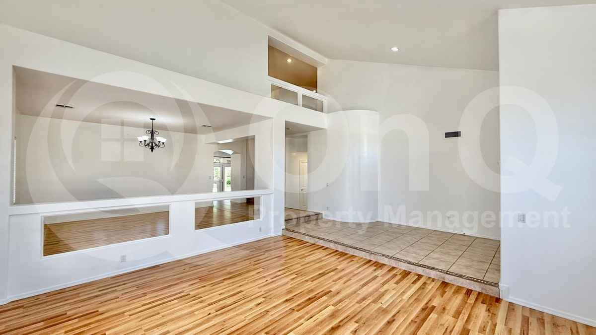 27822 N 47th St - Photo 4 of 43