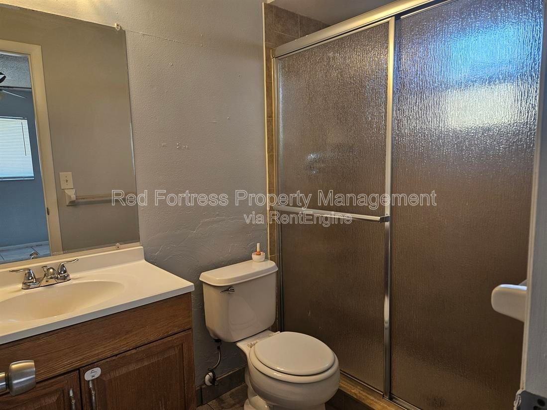 4515 Skyline Blvd #4 - Photo 6 of 9