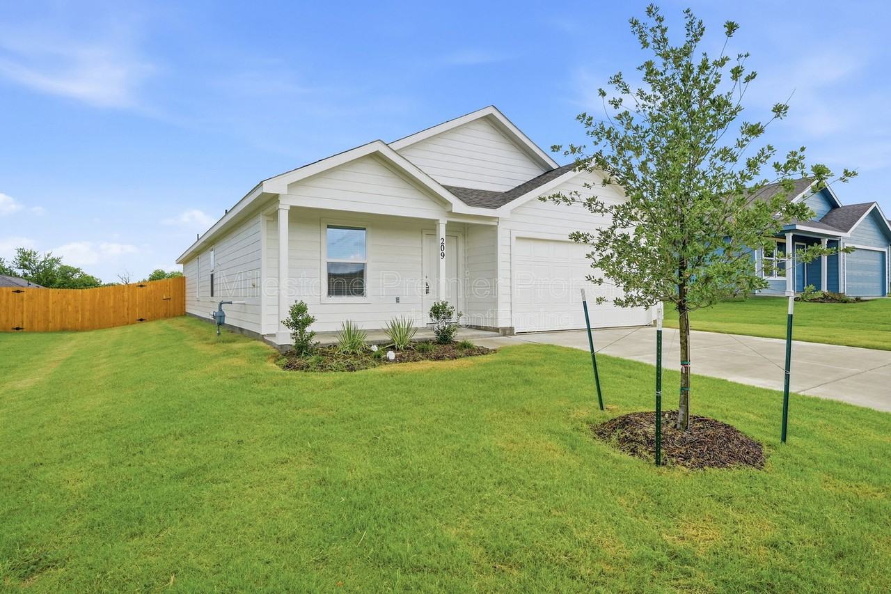 209 Cattail Ln - Photo 2 of 23