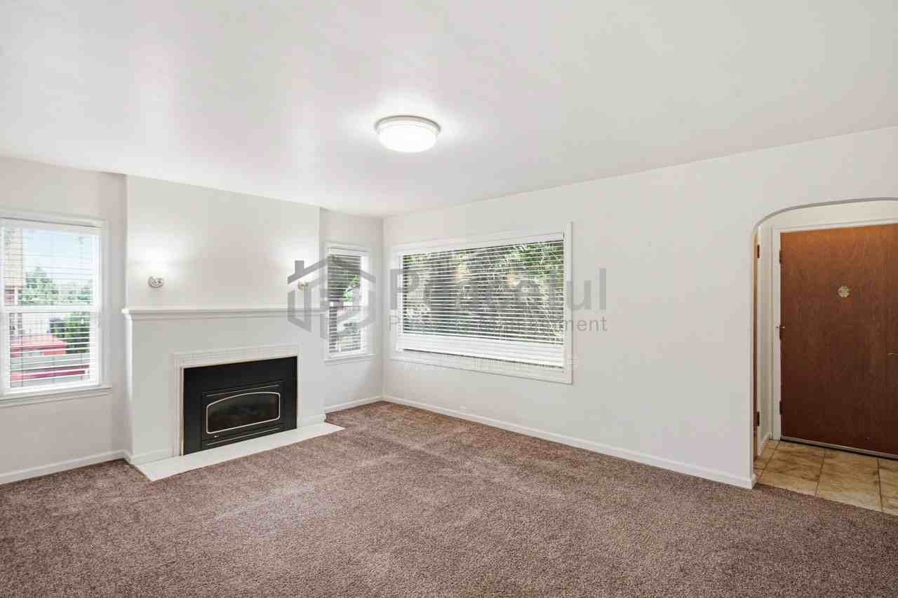 3558 S 700 E - Photo 6 of 26