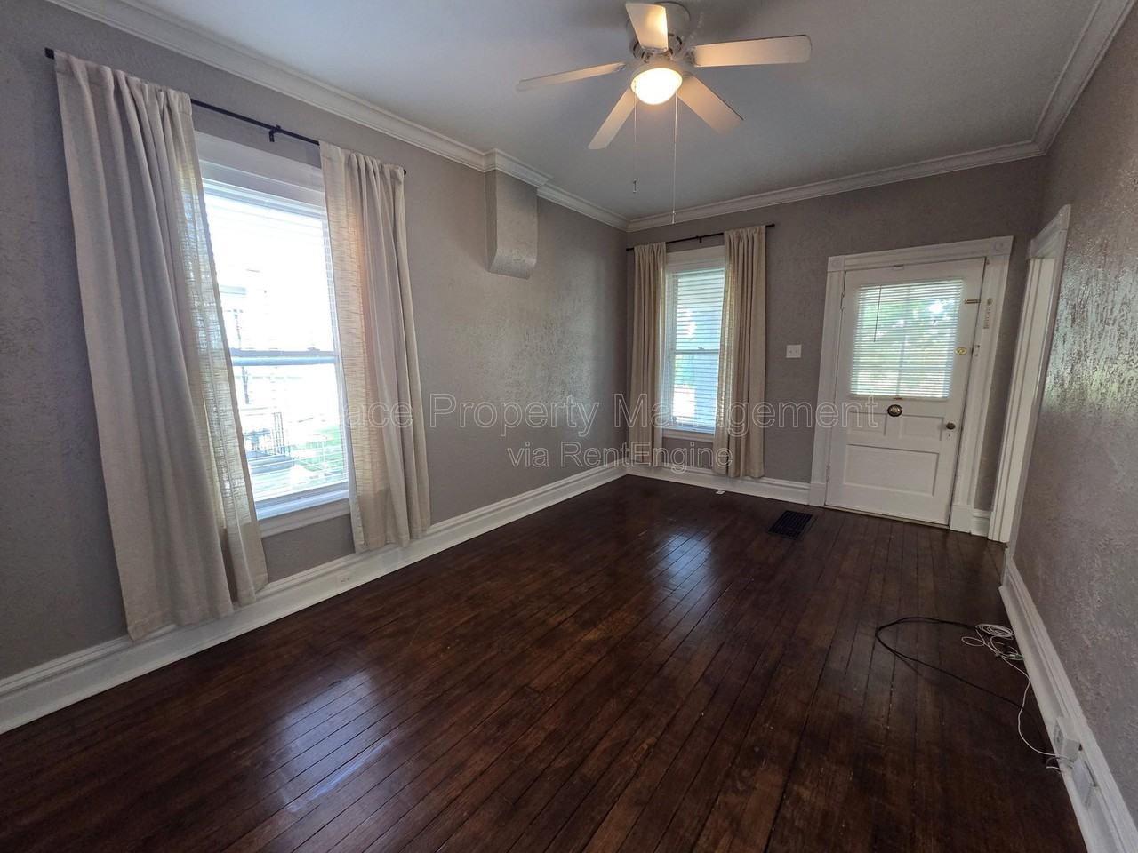 6204 Clayton Ave - Photo 3 of 11