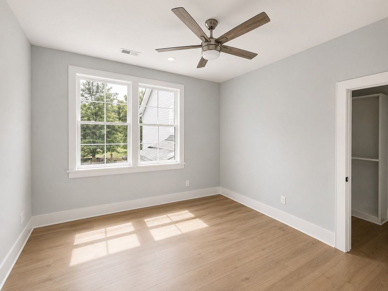418 Isaac Boston St - Photo 4 of 6