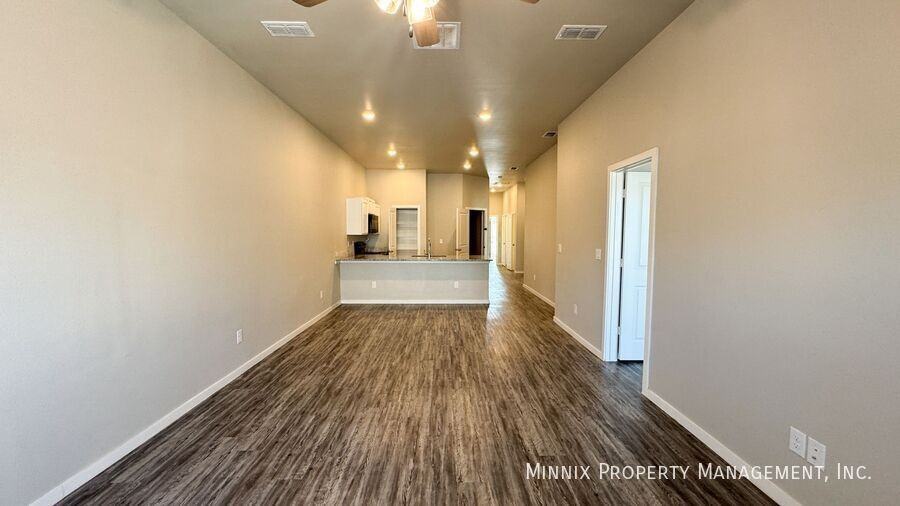 2104 N Avenue J #A - Photo 4 of 21