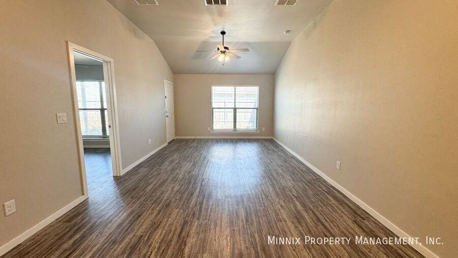 2104 N Avenue J #A - Photo 5 of 21
