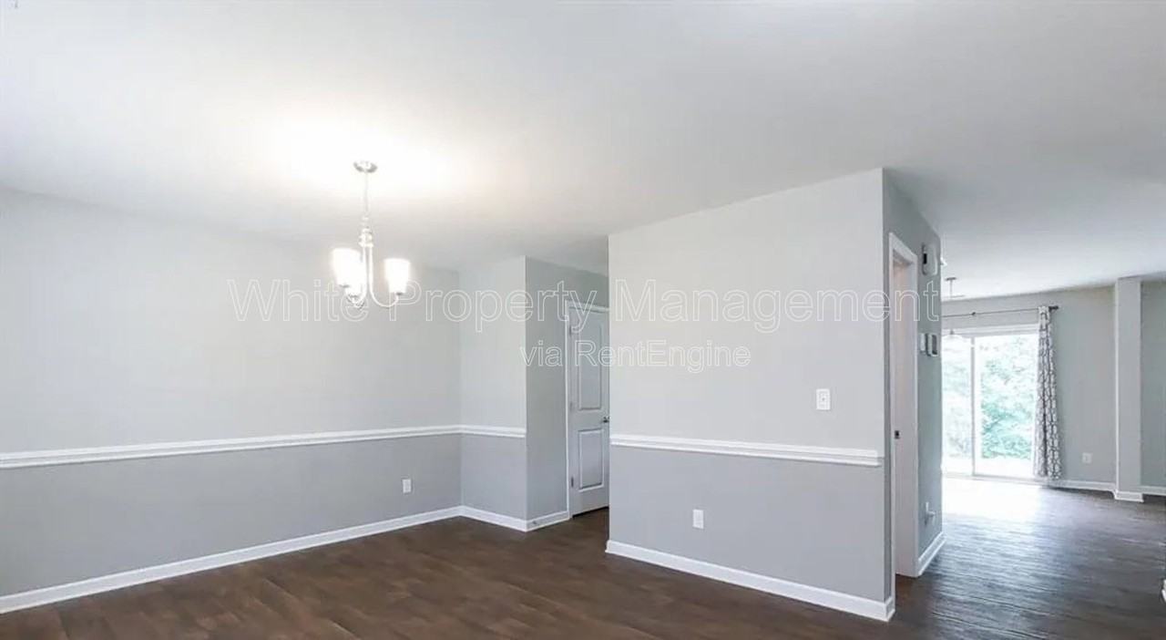 1525 Lilly Springs Pl - Photo 3 of 35