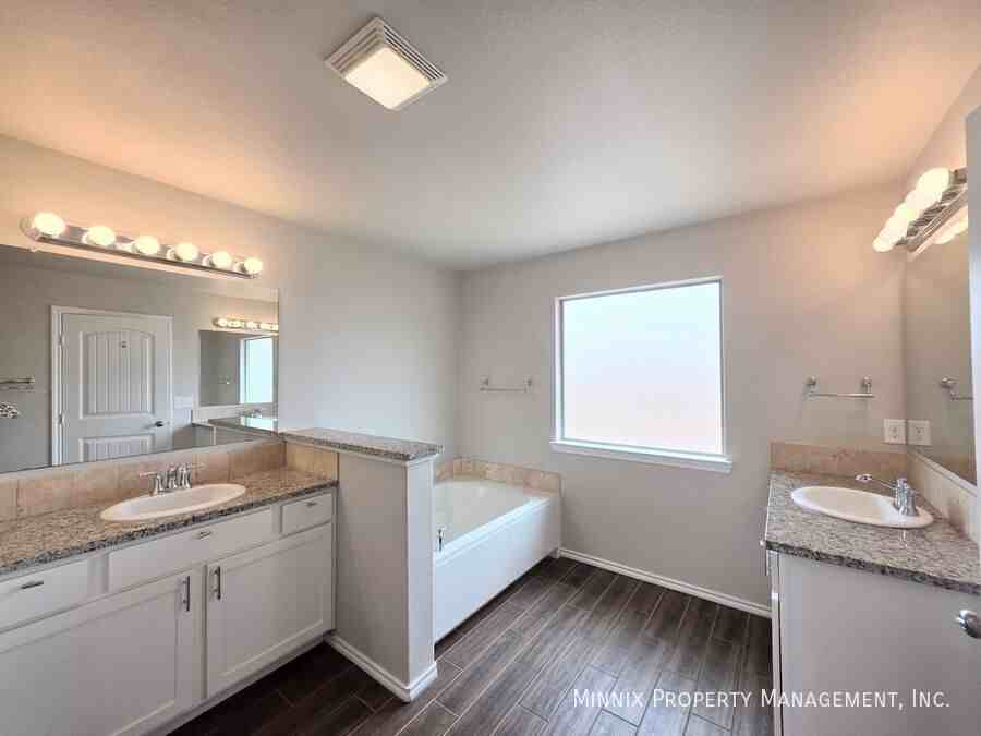 6801 Ranch Ave - Photo 6 of 23