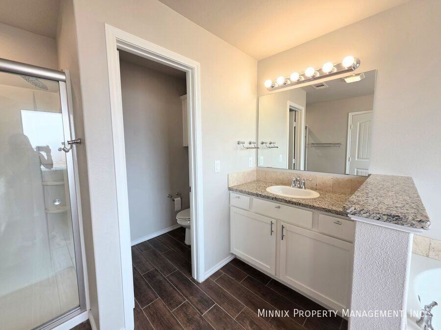 6801 Ranch Ave - Photo 7 of 23