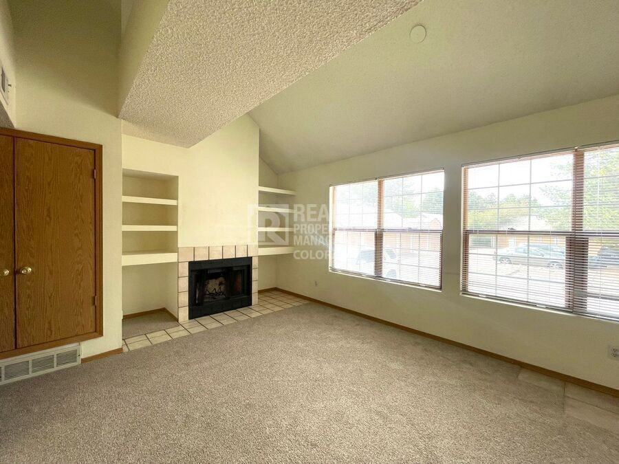 4933 S Carson St #103 - Photo 2 of 10