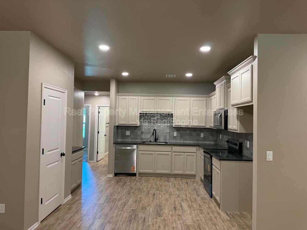 29174 Osage Hills Dr - Photo 6 of 47