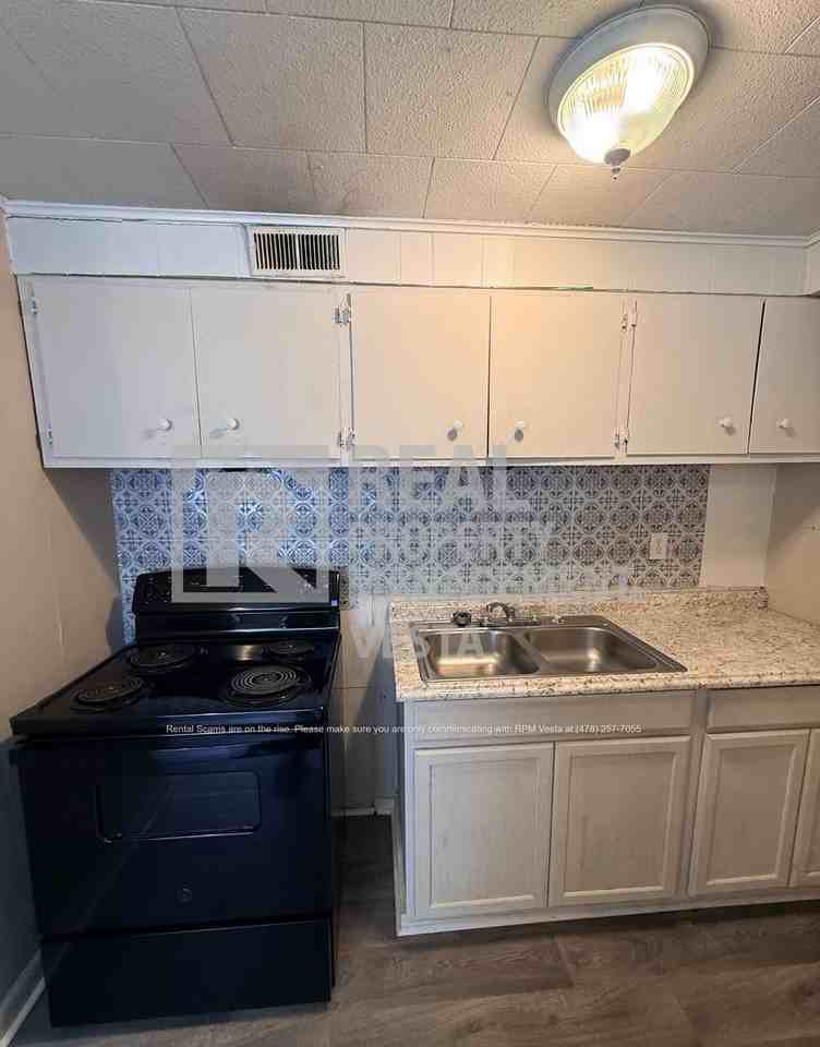 620 Cedarwood Dr - Photo 2 of 14
