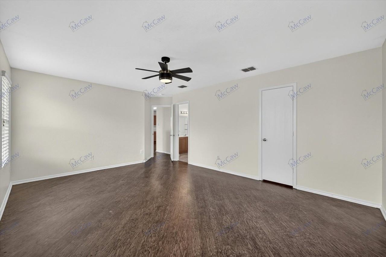 1608 Diamond Lake Trl - Photo 4 of 17
