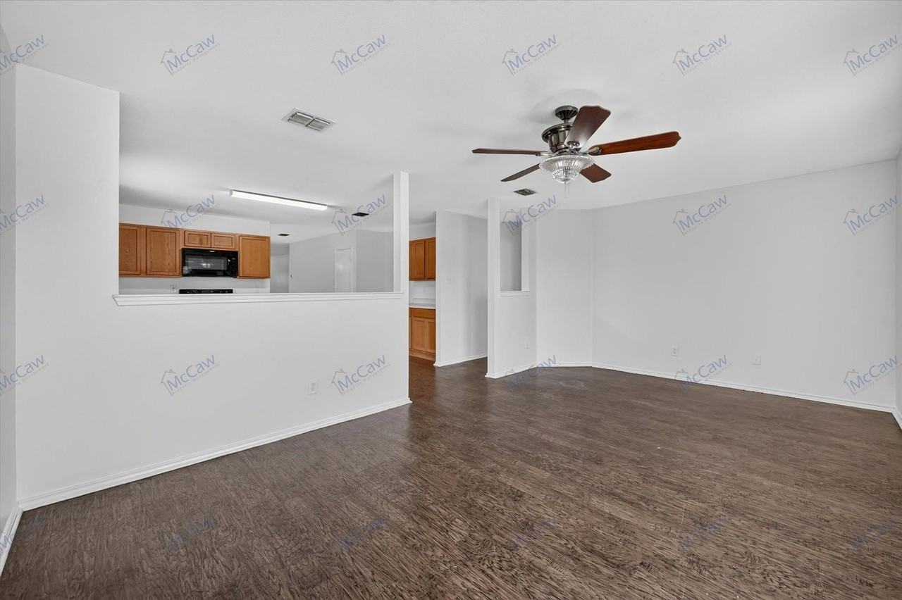 1608 Diamond Lake Trl - Photo 5 of 17