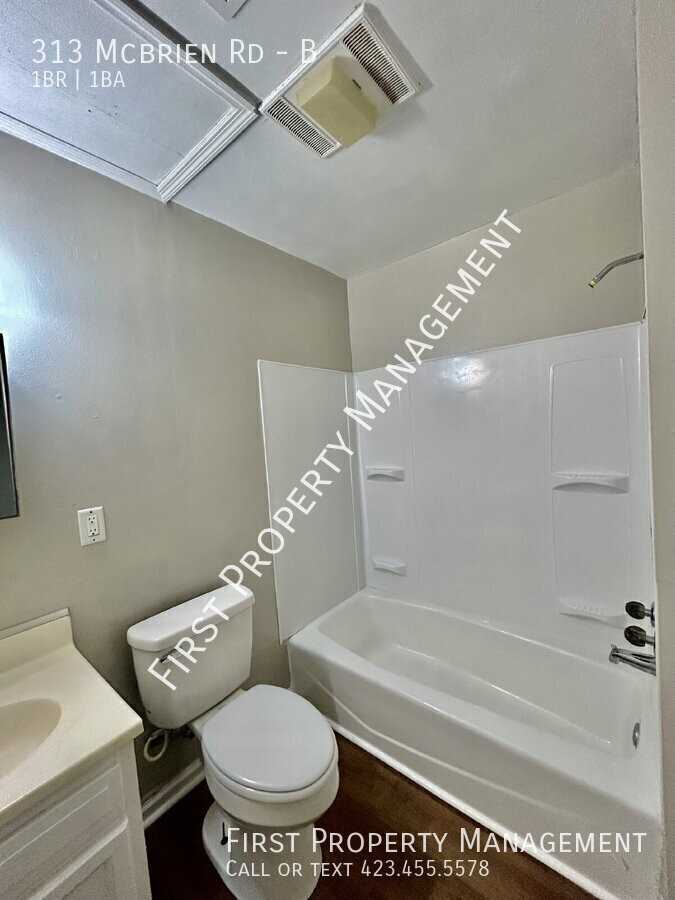 313 Mcbrien Rd #B - Photo 5 of 11