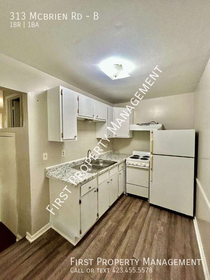313 Mcbrien Rd #B - Photo 7 of 11