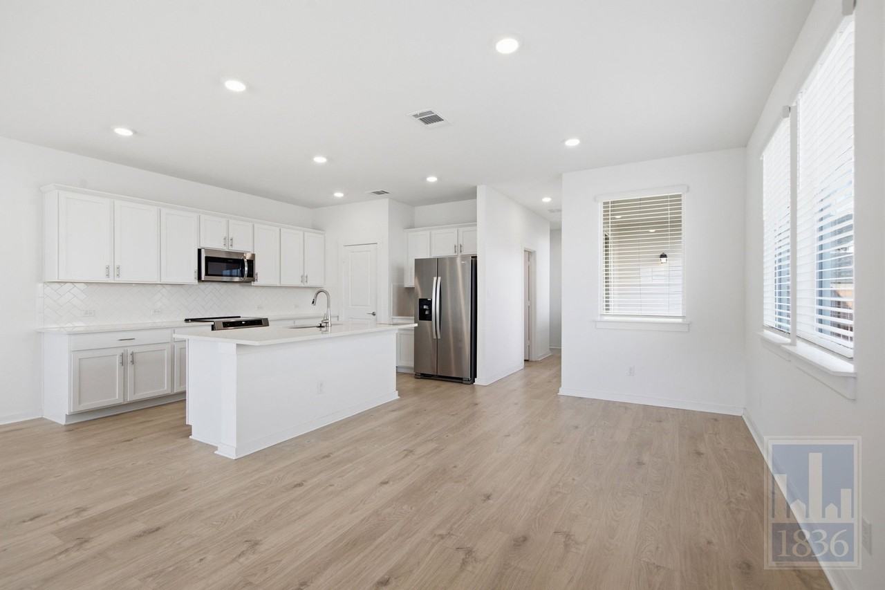 2519 Rose Archer Ln - Photo 4 of 50