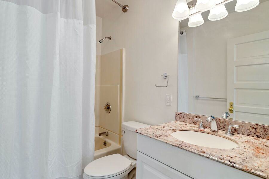 313 Tucker St #C - Photo 7 of 9