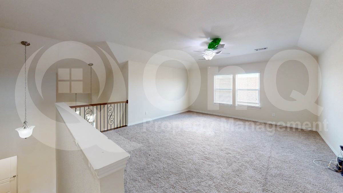211 Copper Canyon Dr - Photo 7 of 25