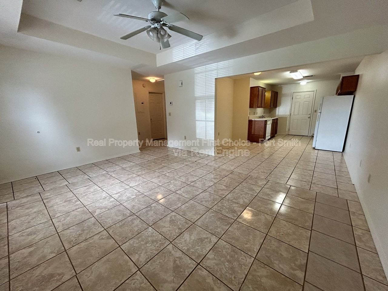 1851 Brazil Ave - Photo 2 of 16