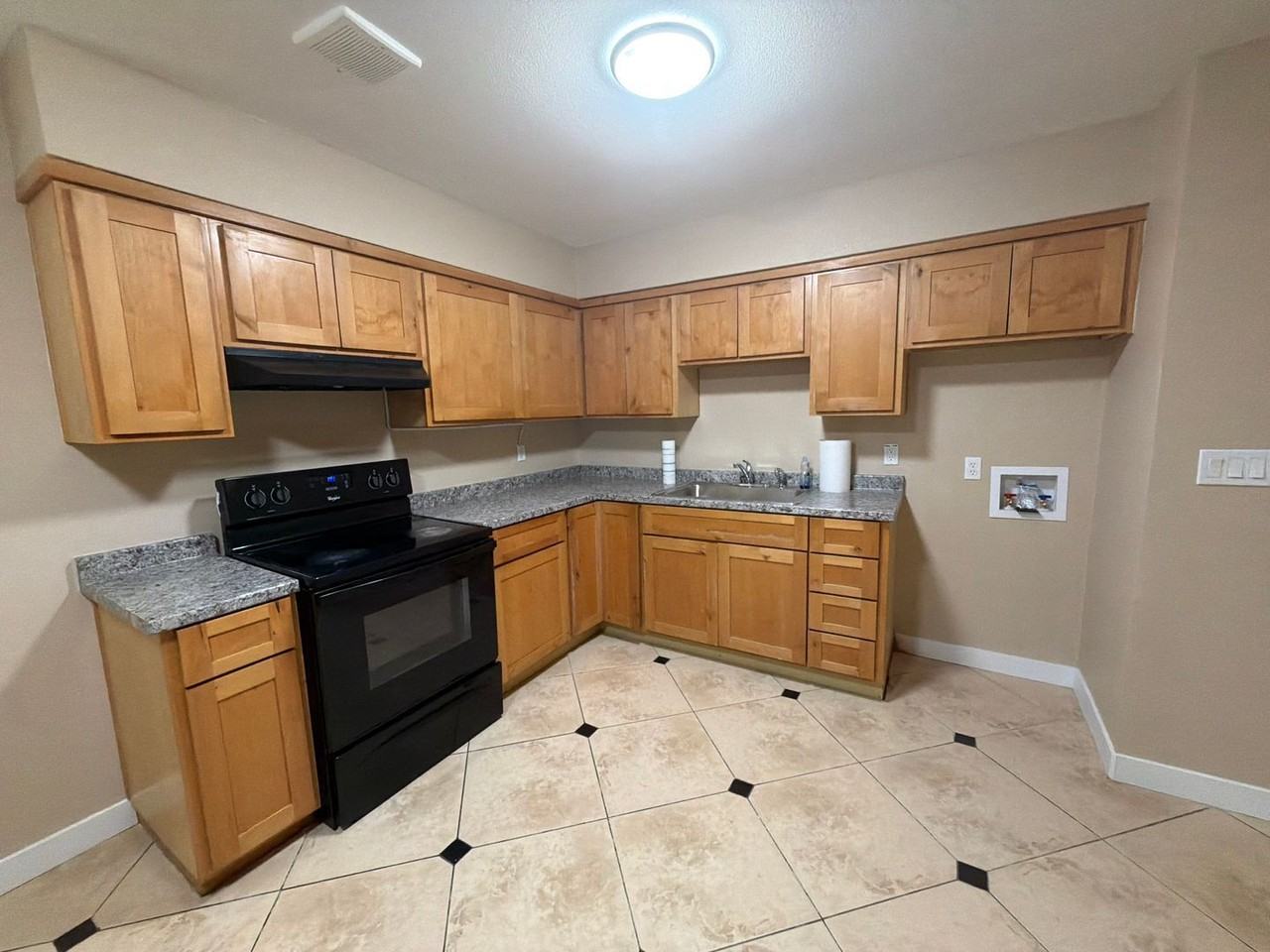 5810 W Earll Dr - Photo 5 of 18