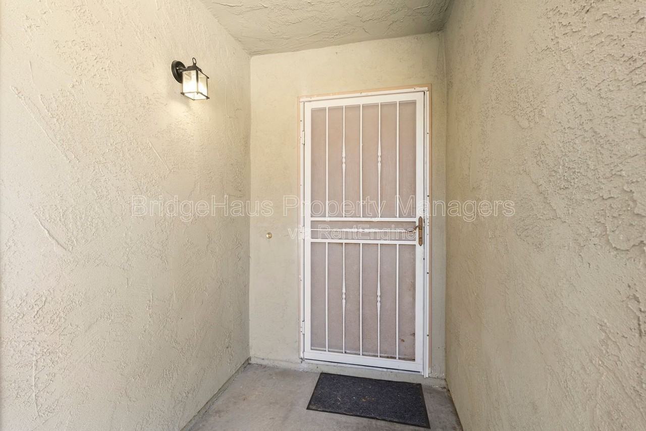 4181 Galbar St - Photo 5 of 39