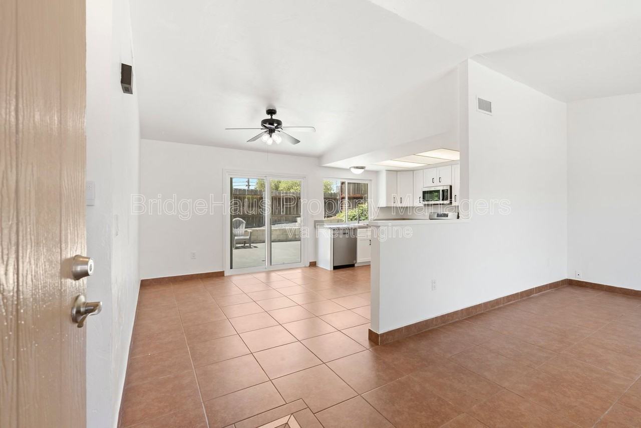 4181 Galbar St - Photo 6 of 39