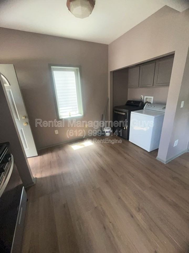 2205 10th Ave S - Photo 5 of 13