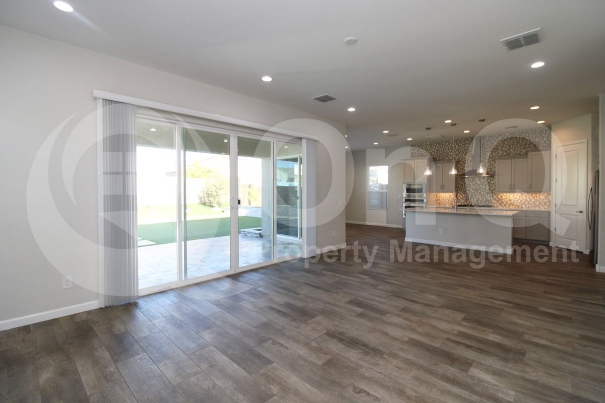 2042 E Dry Wood Rd - Photo 6 of 31