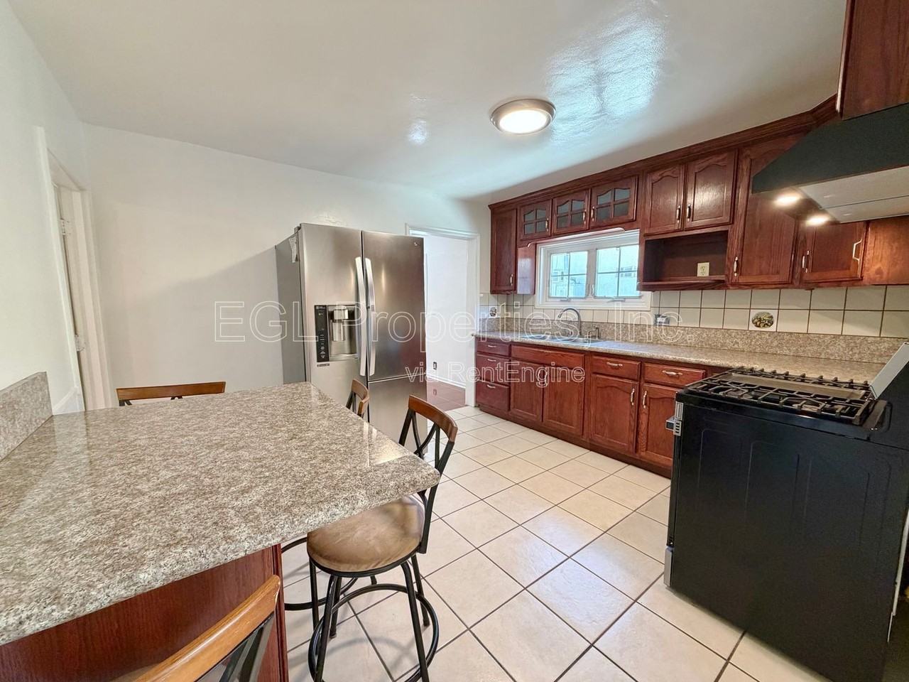 2407 Fernleaf St - Photo 5 of 25