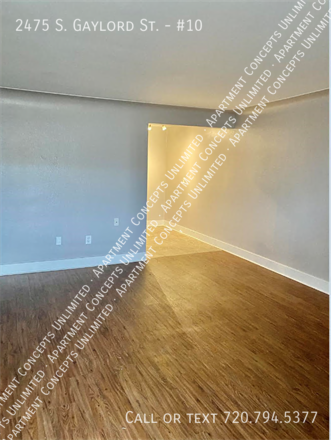 2475 S Gaylord St #10 - Photo 3 of 7