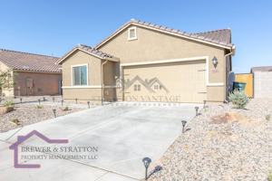featured image of 4020 N Ghost Hollow Ave