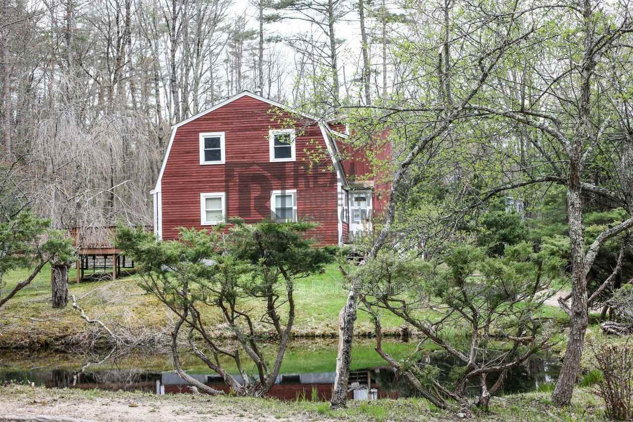 6 Spruce Ln - Photo 2 of 23