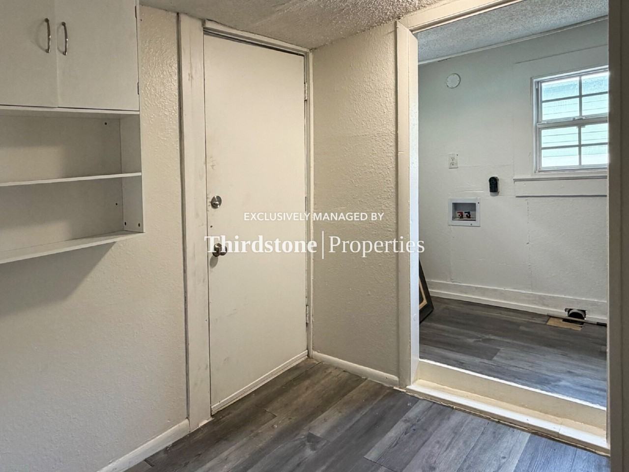 2125 Lambert St - Photo 2 of 23