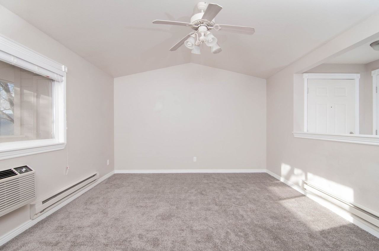 4857 W Sheila Ln