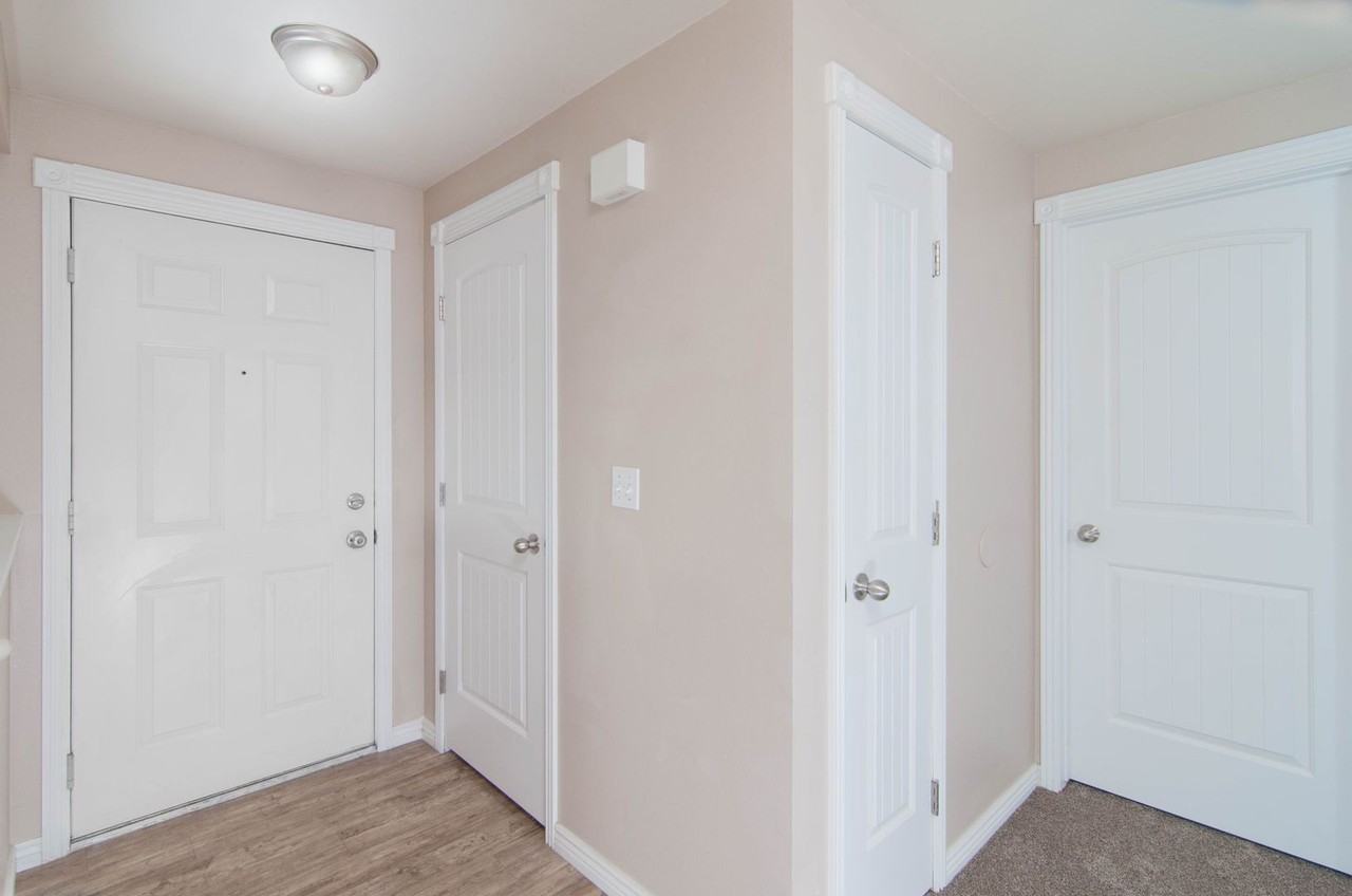 4857 W Sheila Ln - Photo 5 of 12