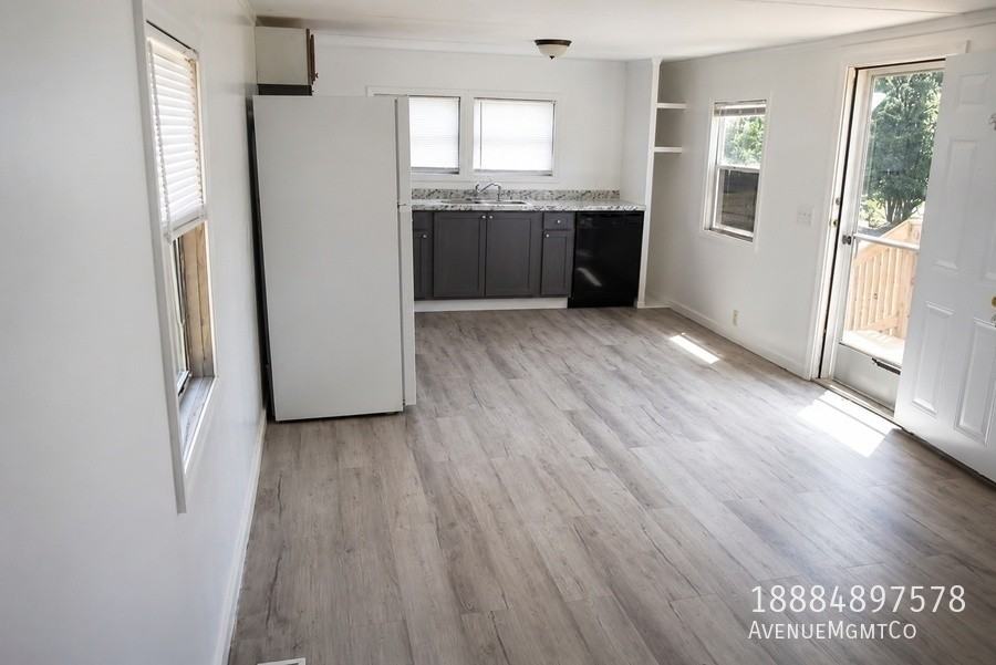 715 23rd St Nw #7 - Photo 2 of 4