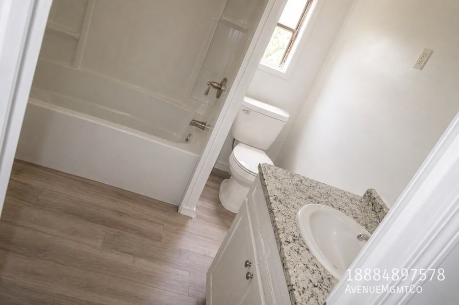 715 23rd St Nw #7 - Photo 4 of 4
