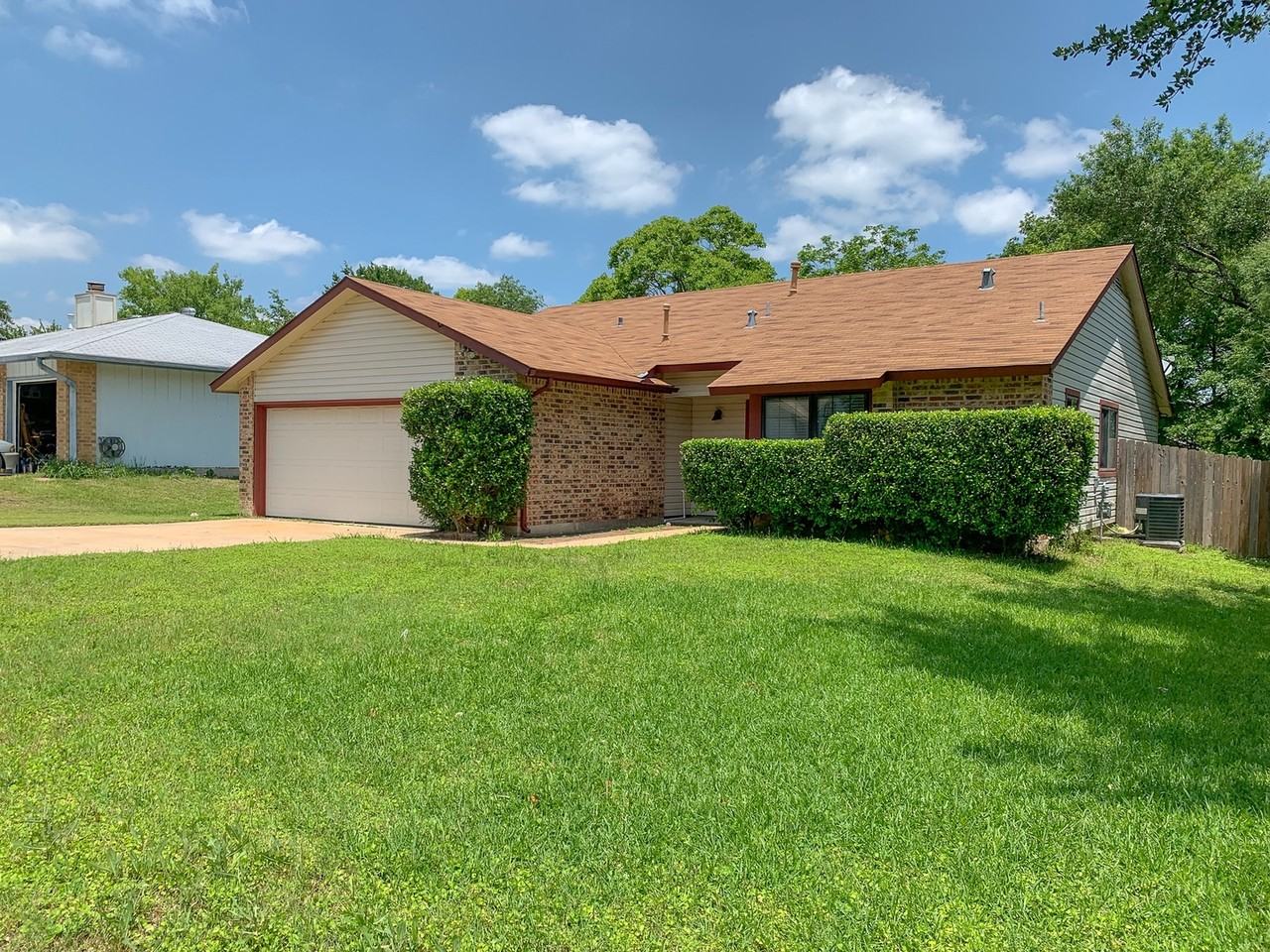 1604 Holstein Dr - Photo 2 of 26