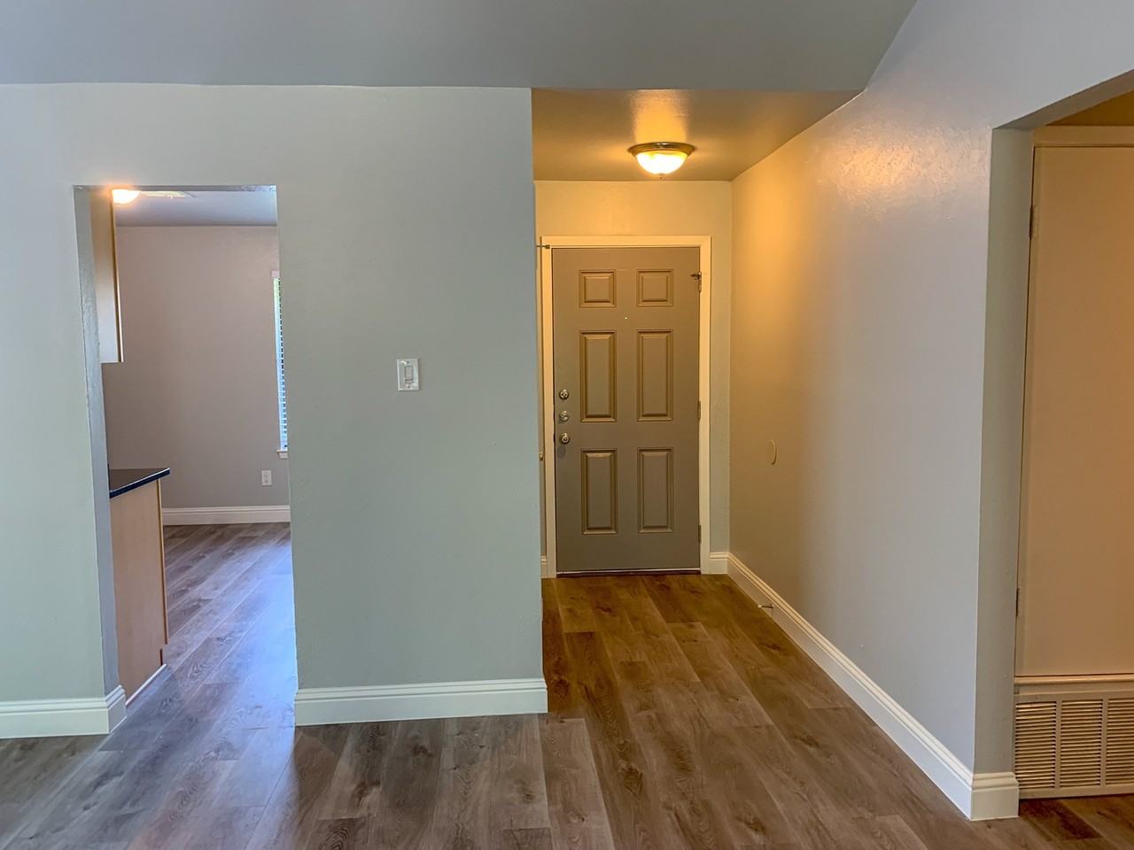 1604 Holstein Dr - Photo 4 of 26