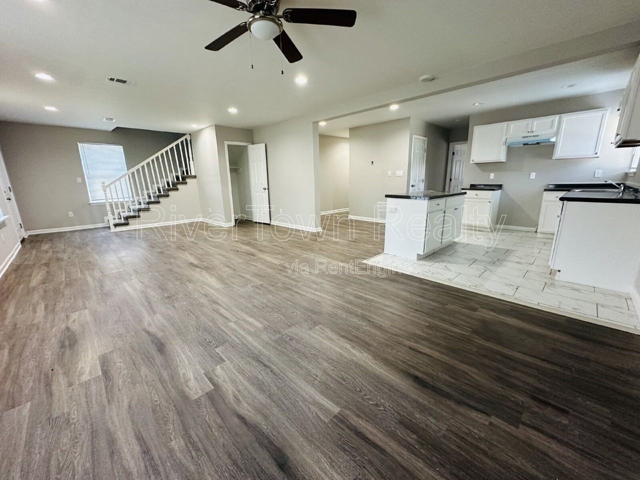 252 N Hollywood St - Photo 2 of 14