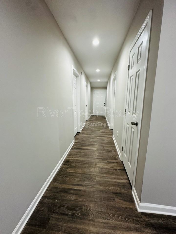 252 N Hollywood St - Photo 7 of 14
