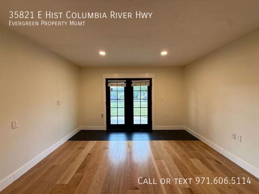 HIST COLUMBIA RIVER & - Photo 4 of 45