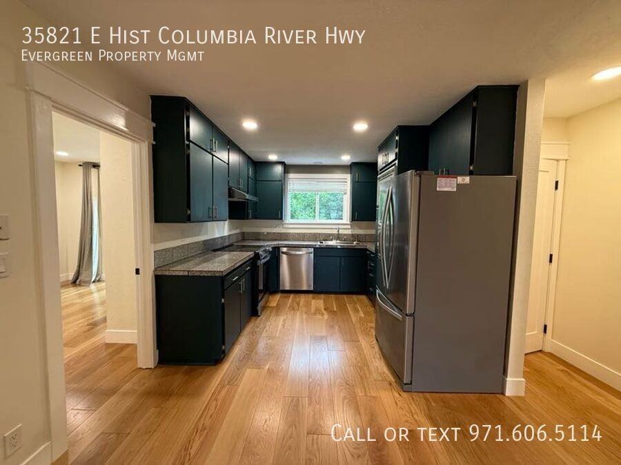 HIST COLUMBIA RIVER & - Photo 6 of 45