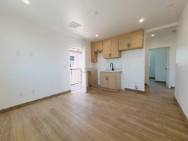 featured image of 11818 S Main St