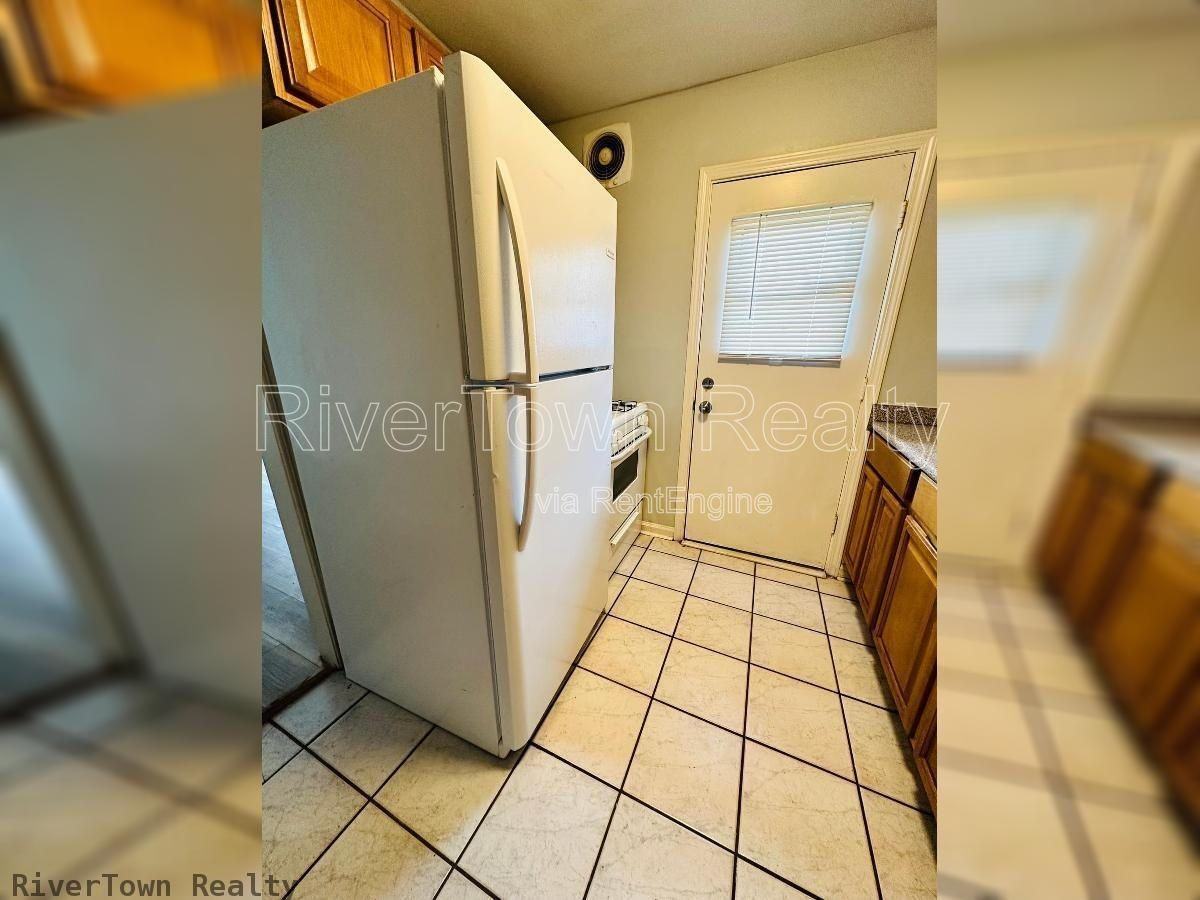 155 Clark Pl - Photo 6 of 13